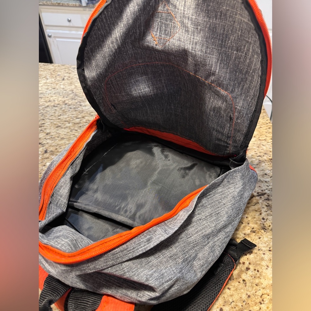 New Era San Francisco Giants Cram Action Backpack MLB Baseball Team Laptop Slot - Picture 6 of 11